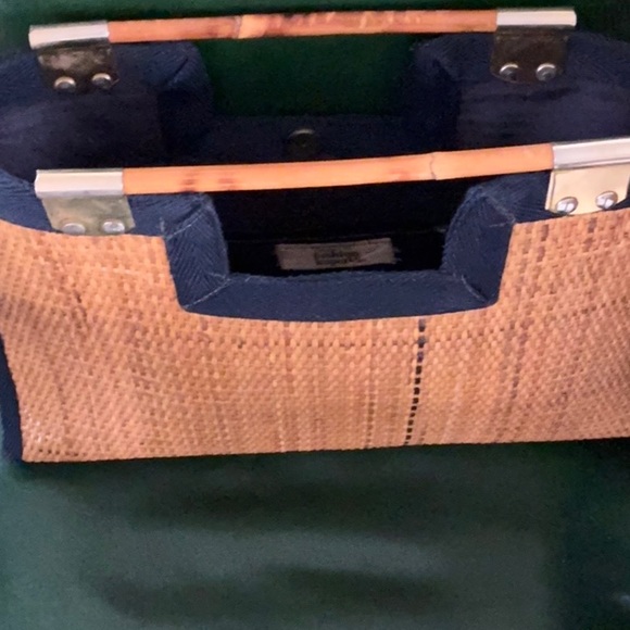 Italian made Wicker Tote with Bamboo and Brass Handled. Navy Trim and Lining - Picture 4 of 4